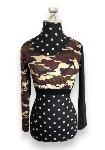 Womens Camo Crop Top Sm Long Sleeve Elastic Band Green Tan Camouflage Activewear Black