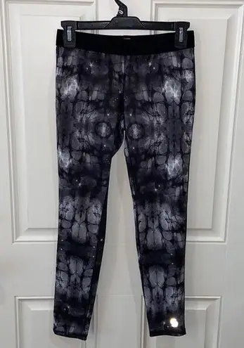 Soffe  low rise galaxy leggings size small