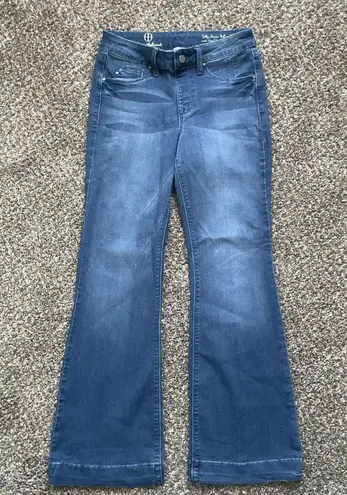 Hot In Hollywood Silky Denim Pull On Flare Jeans Size XSP Stretch 90s, Y2K Vibes Blue