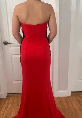 Monique Lhuillier Red Strapless with Black Sequin Ball Gown Formal Dress