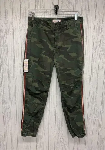 Sundry Womens Size 26  Camo Print Jogger Pants NWT