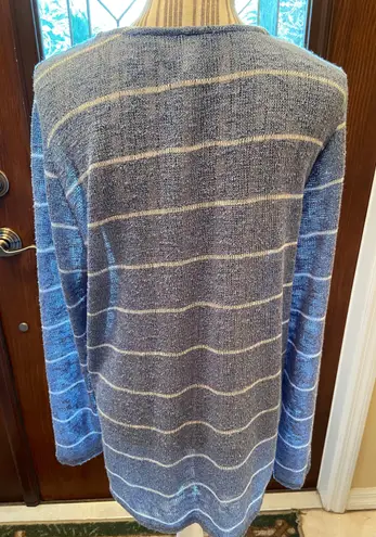 MIA & Tess XL lightweight long sleeve blue with white stripes top - Image 6