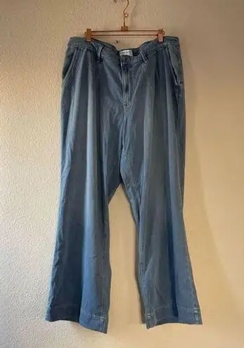 Lane Bryant  mid rise wide leg trouser jean size 18