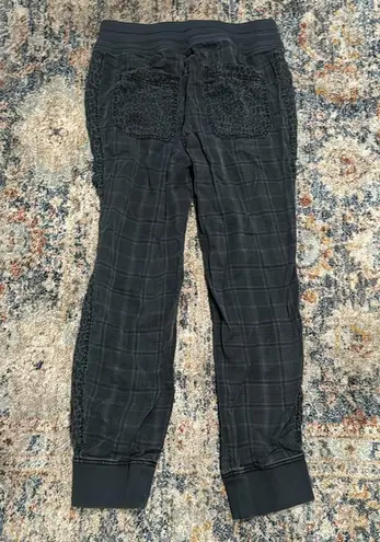 Anthropologie  Kalli Gray Plaid Leopard‎ Print
Joggers Patterned Size XS