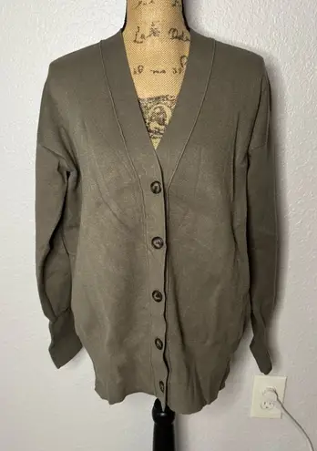 One Grey Day Emory Boyfriend Cardigan Button Front Relaxed Fit Size M Olive Grey Gray Size M