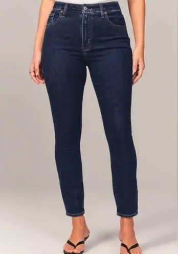 Abercrombie & Fitch  Curve Love 25/0 Short Super Skinny Ankle High Rise Jeans