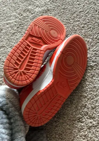 Nike Women’s Dunk Low Orange Size 6.5