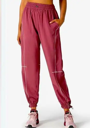 Halara  Women's SweatPants Quick Dry large mulberry NWOT/NIP