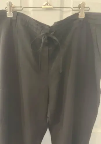 Boston Proper Size 16 Black Cropped Pants