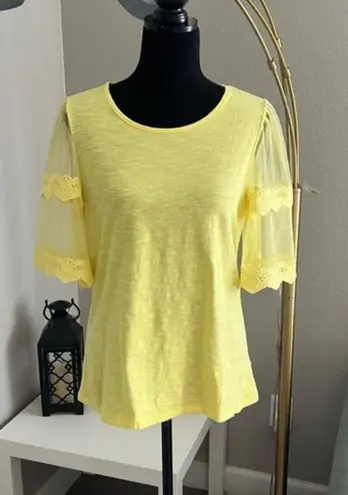 By Design Womens Scoop Neck Flutter Sleeve Crochet Trim Lemon Verbena Top Sz M