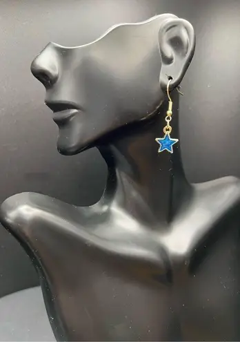 None New! Asymmetrical Mismatched Gold Tone Blue Moon Star Earrings 1 Pair