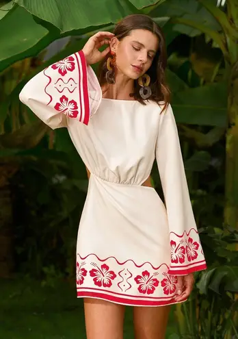 Commense Floral Embroidered Backless Tie Dress NWT Bell Sleeves Size Medium White