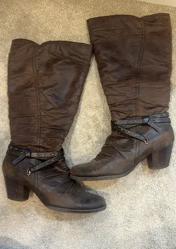 Baretraps Heeled Brown Boots