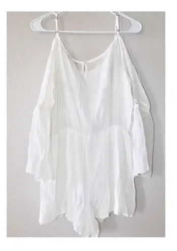 Open Shoulder Boho Romper Shorts White Size M