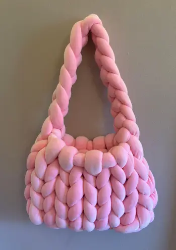 Pink Chunky Knit Bag