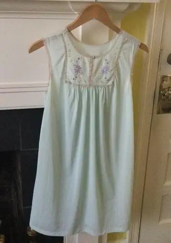Vintage Lace Trim Embroidered Flowers Panel Nightgown Size 36