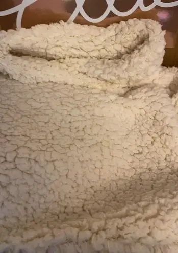 Ellie Sherpa Pullover