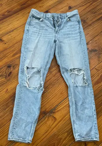 American Eagle “Mom” Jeans Blue Size 6