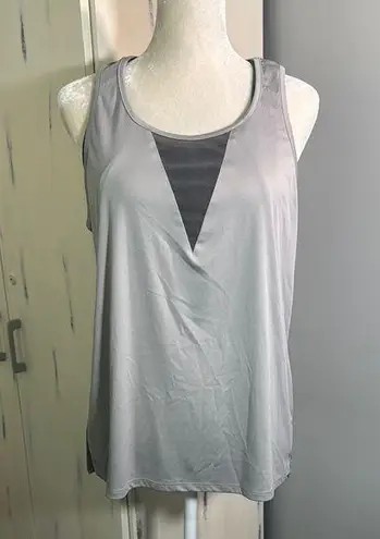Jockey Gray/Grey Relaxed Cut Out Tank Top with built in sports bra Gray Size L