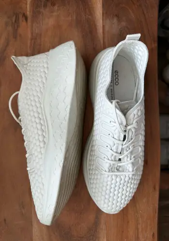 Ecco Sneakers