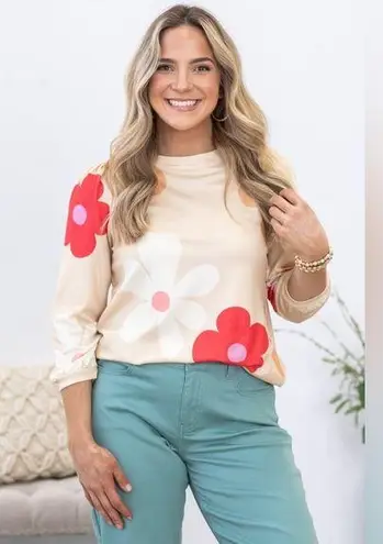 NWT Light Beige Flower Print 3/4 Sleeve Knit Top Size S