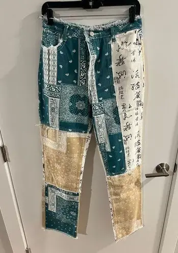 NWT White patchwork pattern high waisted white leg jeans Size M