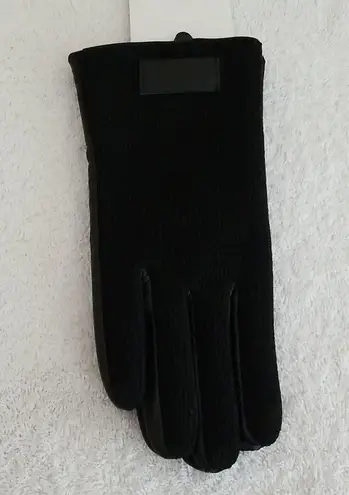 Calvin Klein New  Knit and Leather Gloves