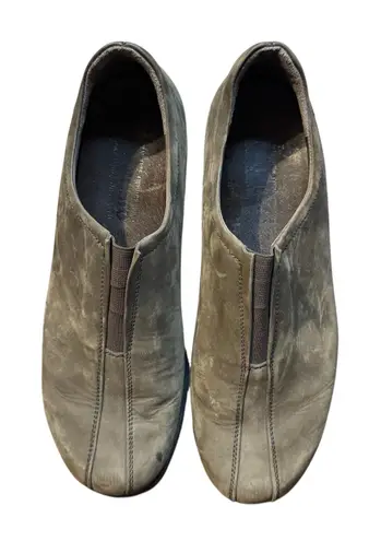 Mephisto Shoes Womens Size 9 EU 42 Brown Nubuck Slip On Crepe Sole Comfort 3711