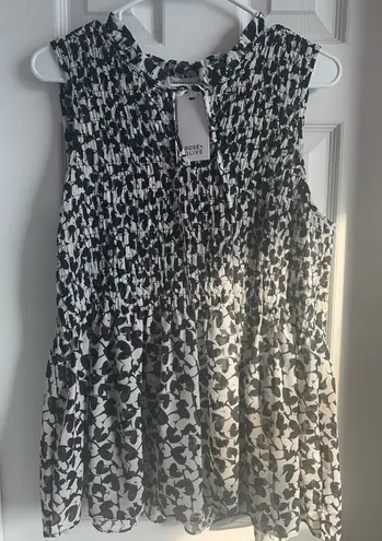 Rose + Olive Black and White Chiffon Fit & Flare Blous Size Large NWT