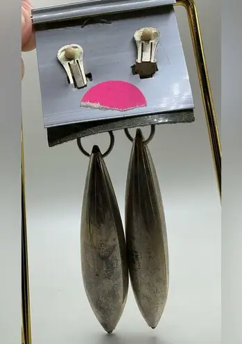 A Rare Vintage Pair Of The Wild Pair Wild Things 90’s Dangle Clip Earrings Gold