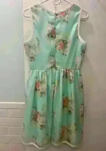 PIPERLIME COLLECTION Mint Green Floral Dress Size Medium