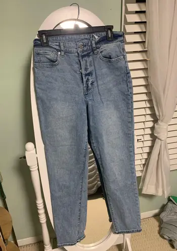 H&M Highwasted Mom Jeans