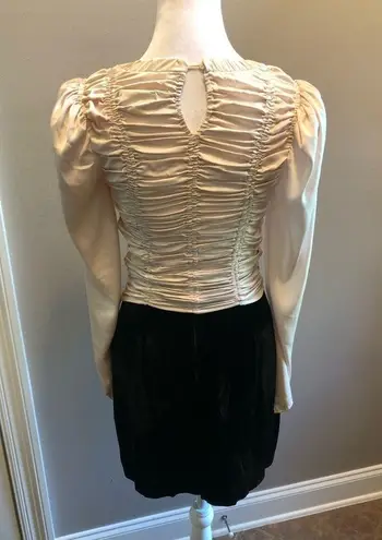 DO+BE Vintage Black Velvet Skirt Size 5/6