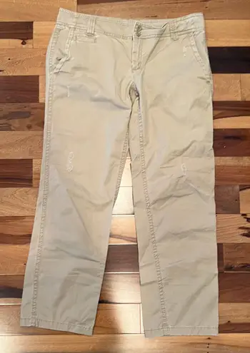 New York And Company | ladies distressed khaki pants. Size: 10