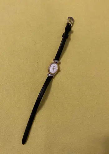 Pulse Women’s vintage gold plated quartz movement pulsar wrist watch! thumbnail 3