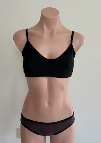 Commando Butter Bralette in Black Size Medium