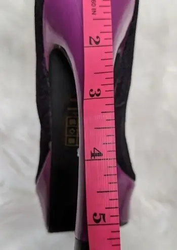 Purple satin black lace high heels size 8 NWOB