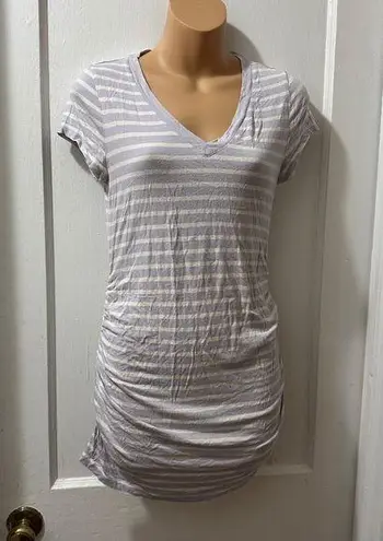 Liz Lange Maternity Grey Striped Short Sleeve Top in XS