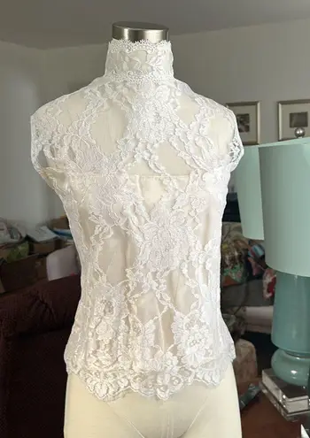 Jessica McClintock Vintage lace top