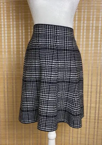 Max Studio Houndstooth Flared Knit Sweater Skirt Black & White