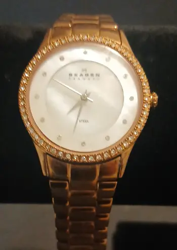 Skagen Glitz 347sdxd Rose Gold Mother Of Pearl Crystal Accent Ladies Watch