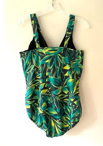 Lands End Plus Size 16 Tummy Ruched One Piece Lined Swimsuit Green Floral Black