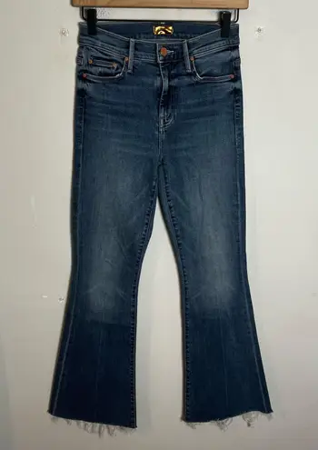 MOTHER Denim MOTHER- The Weekender Fray in Walking On Coals Denim Blue Jeans