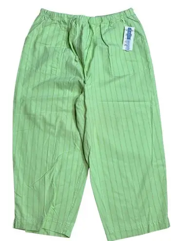 Mountain Lake Women's Capri Size L Color Green 100% Cotton