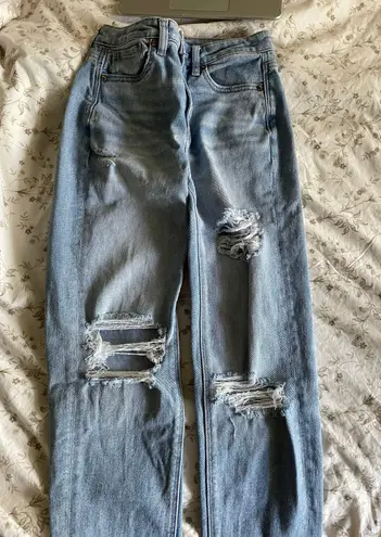 American Eagle Ripped Light Wash Mom Jeans