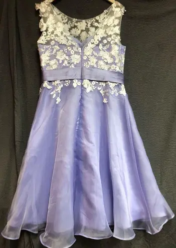 Jaden lilac dress with white upper shoulders tulle with flowers Size 16