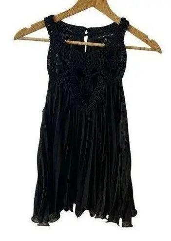 Endless Rose Women’s Crochet Flowy Tank Top Black Size Small NWOT