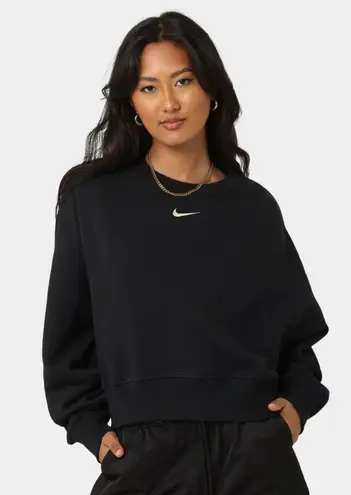 Nike Cropped Crew Neck Sweatshirt