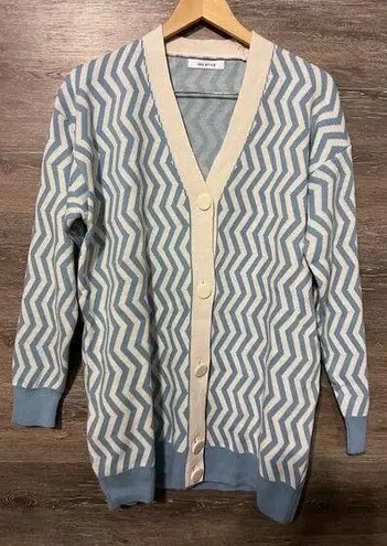 Qu Style Retro Funky Cardigan Sweater One Size Blue White Contemporary Modern