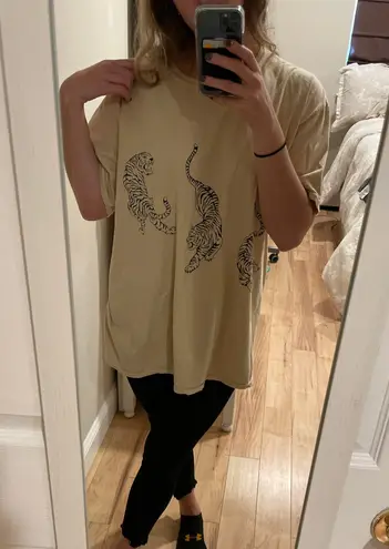 Urban Outfitters Oversized Tiger Tshirt